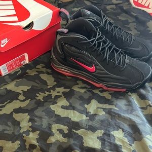 Brand New Dead stock Nike Air Total Max Uptempo size 11 Black/Varsity Red